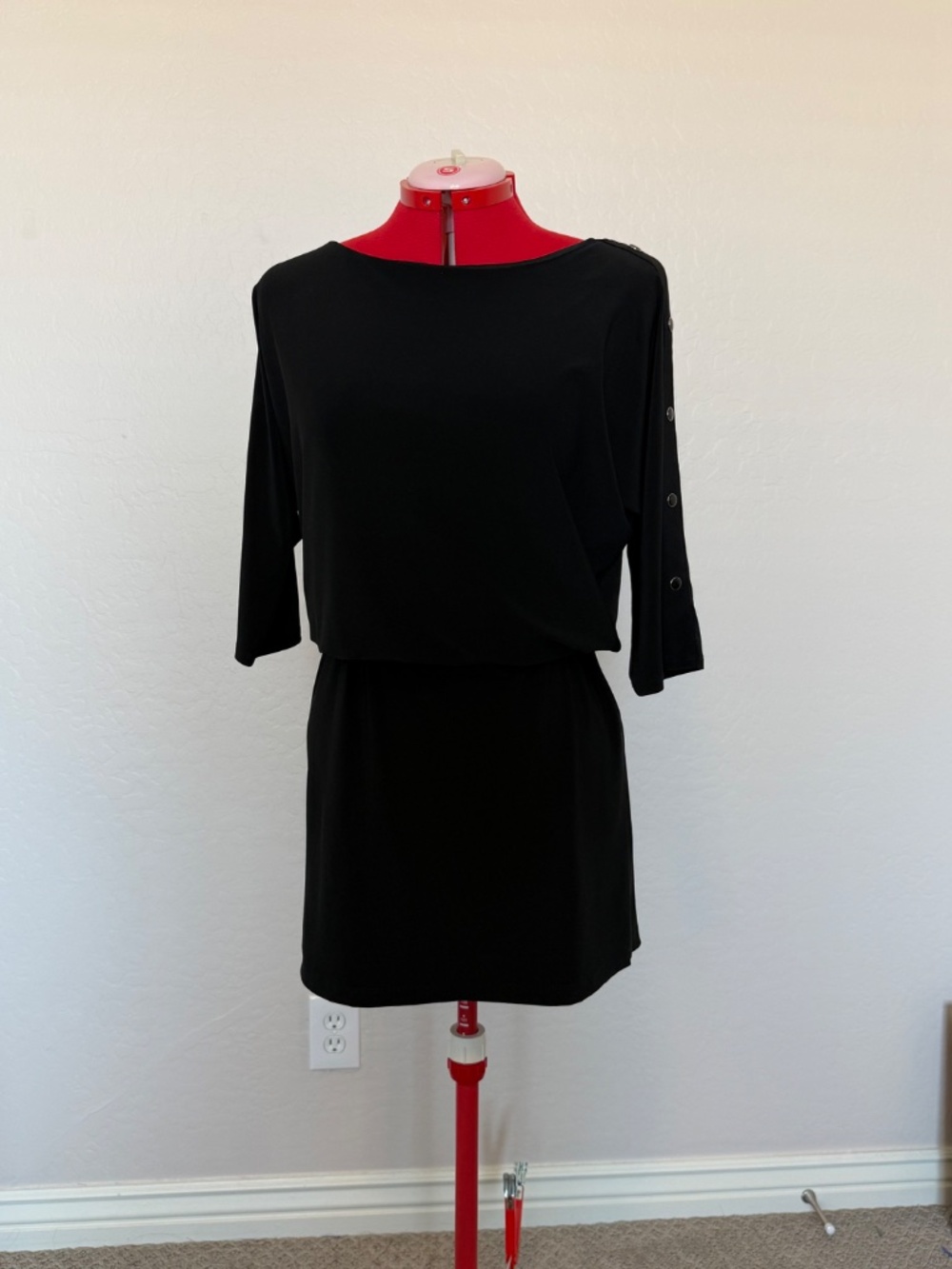 CLASSY. CHIC. TIMELESS. BLACK DRESS.